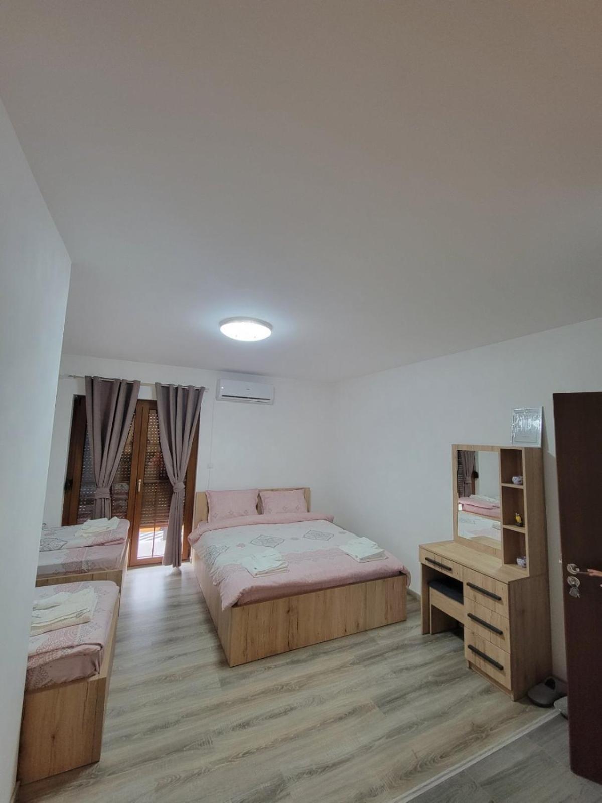Eleon Motel Брезовица Екстер'єр фото